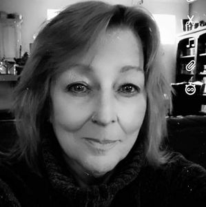 Meet your Posher, Corinne